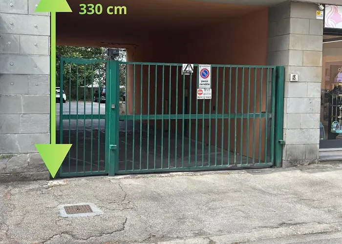 Rifready Con Posto Auto Vicino A Aou Careggi, Meyer, Polo Unifi アパート